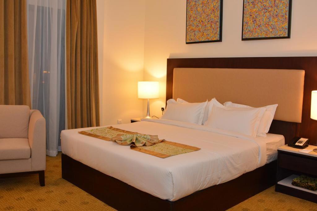 Khabti Grand Hotel Bisha Bagian luar foto