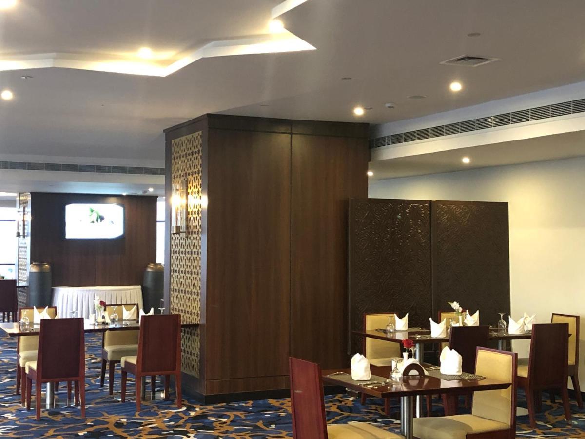 Khabti Grand Hotel Bisha Bagian luar foto