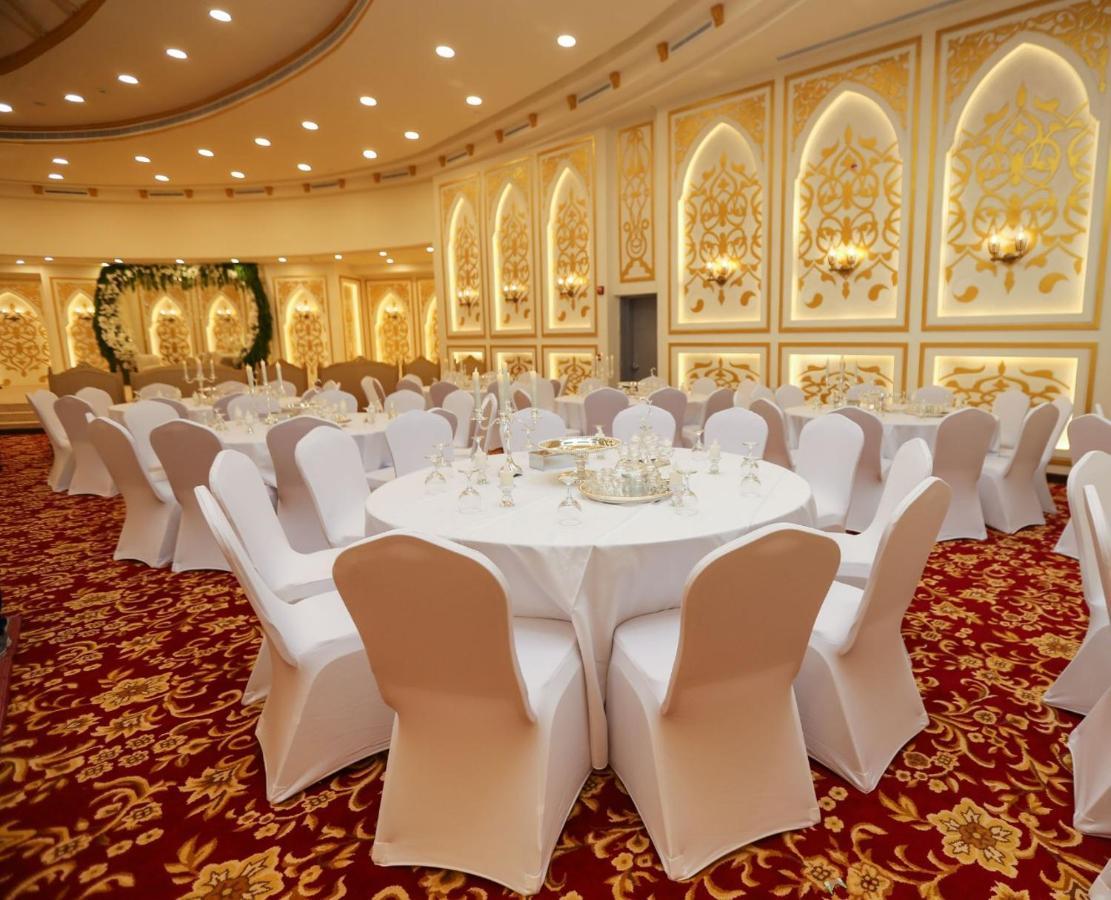 Khabti Grand Hotel Bisha Bagian luar foto