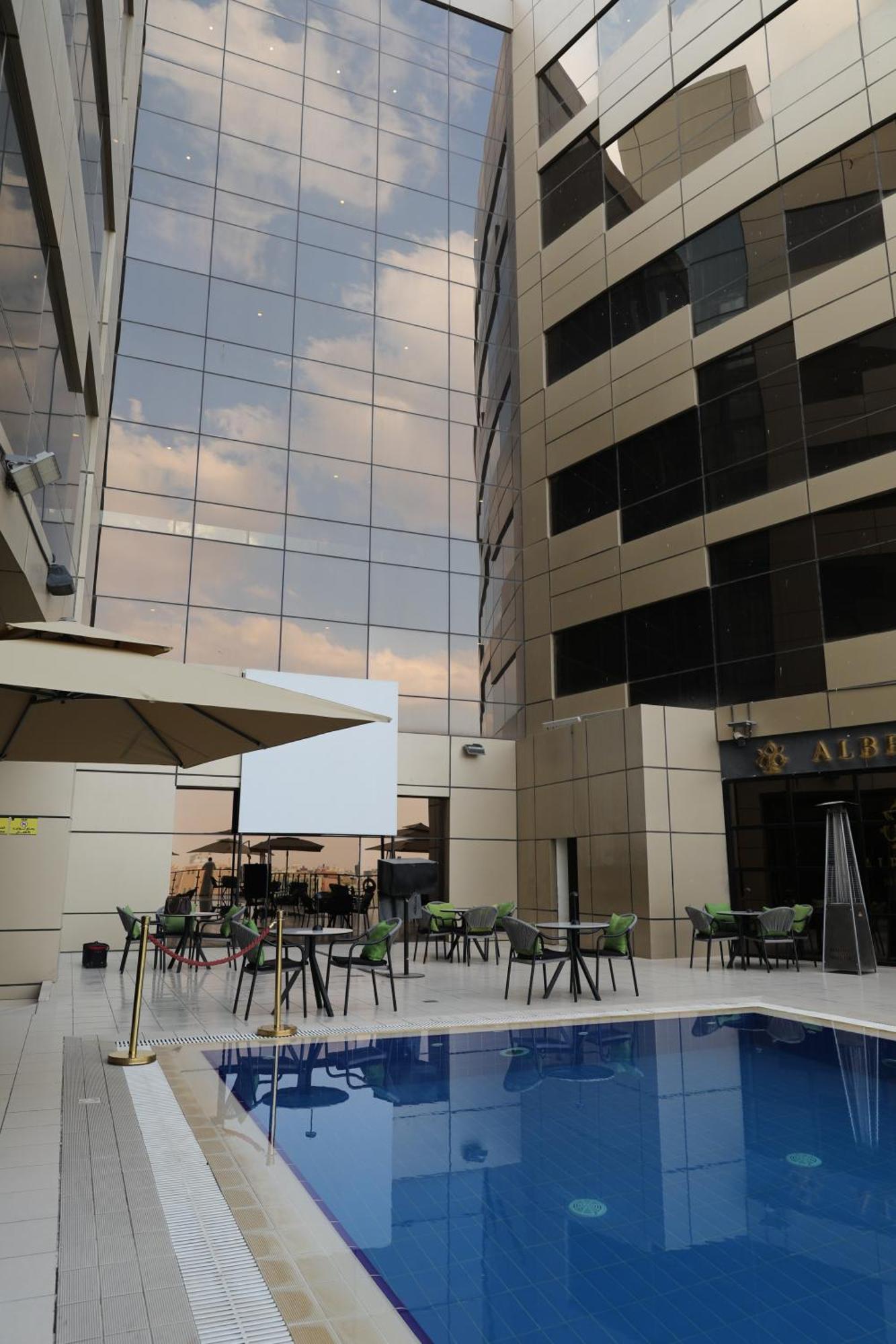 Khabti Grand Hotel Bisha Bagian luar foto